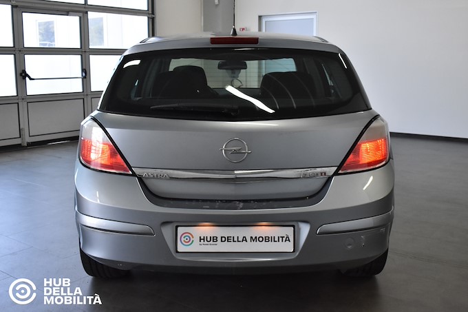 OPEL Astra 1.7 CDTI 101CV 5 porte Elegance